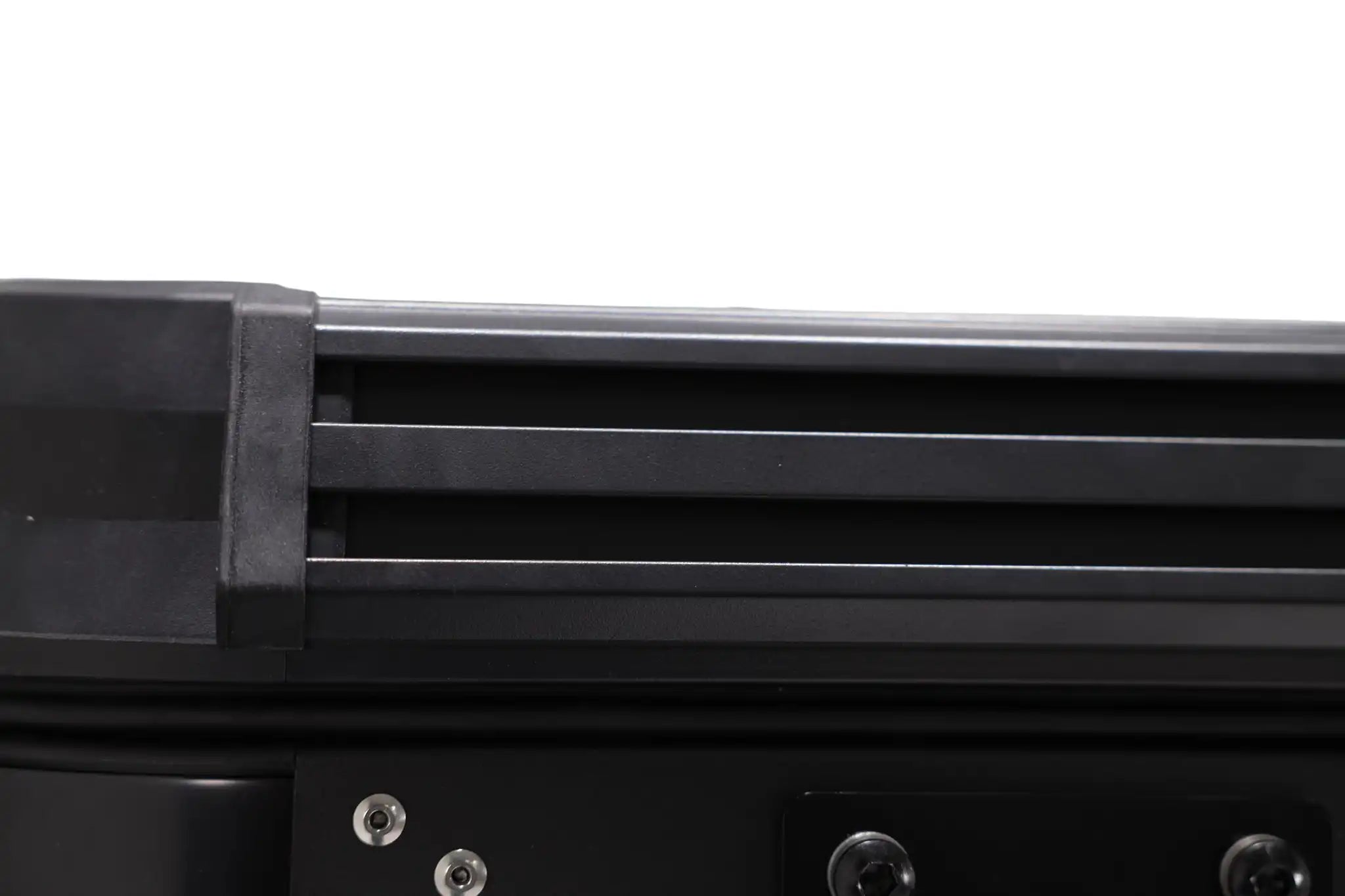 Close up photo of the dual-channel extruded aluminum rooftop tent frame on the FSR Evolution V2.