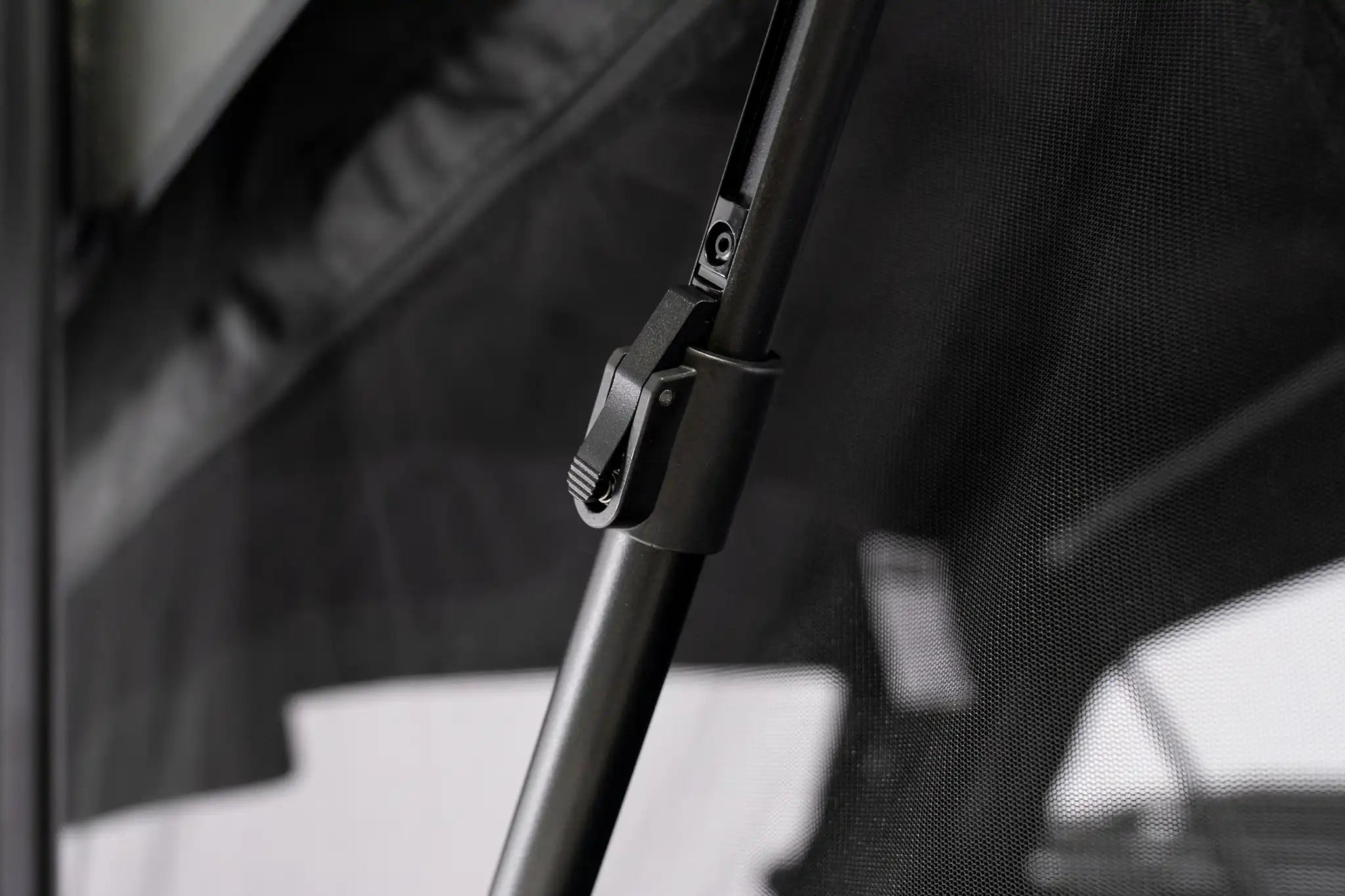 Close-up photo of the adjustable u-bar on the FSR Nova rooftop tent.