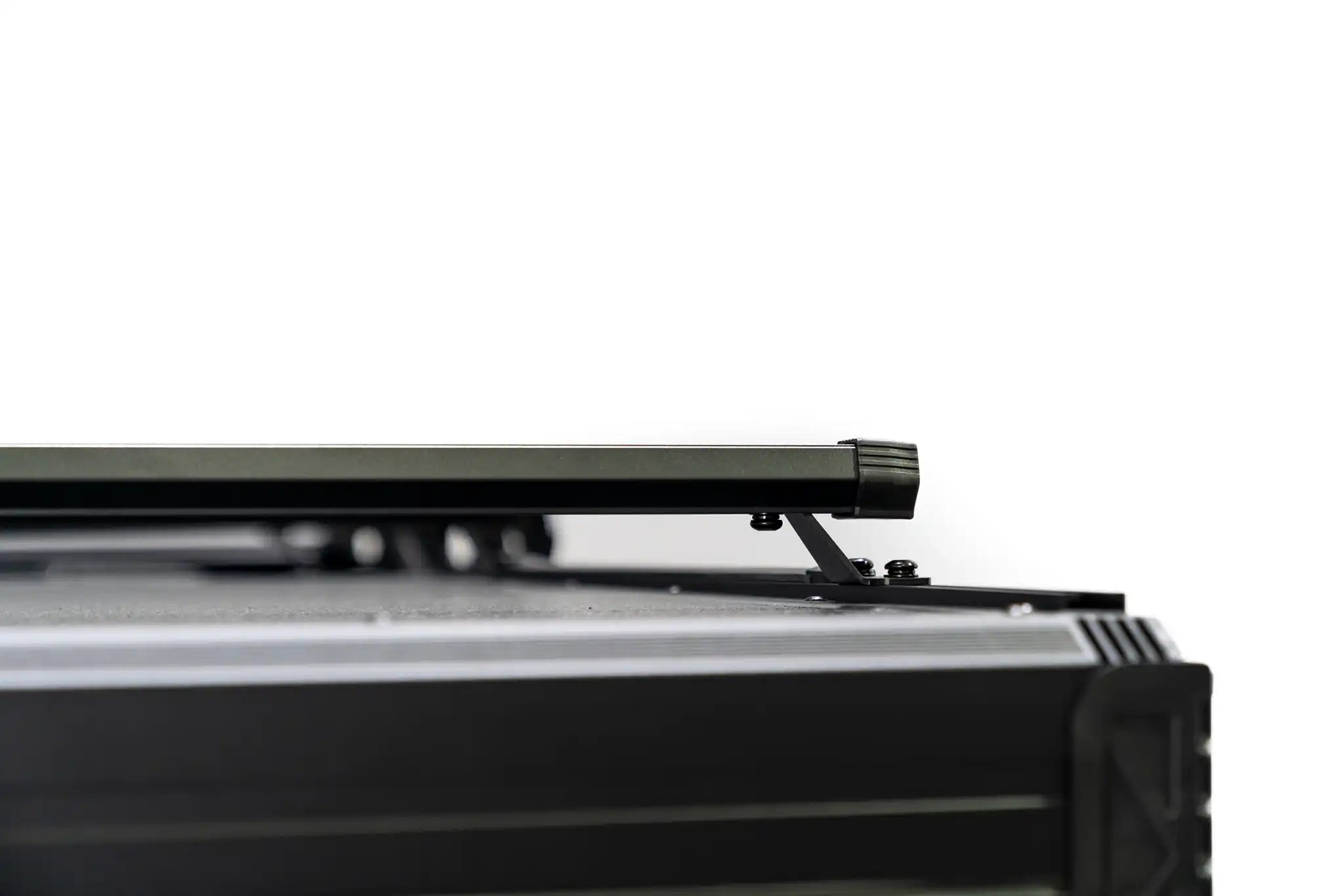 Close-up photo of the crossbars installed on the FSR Nova rooftop tent. 