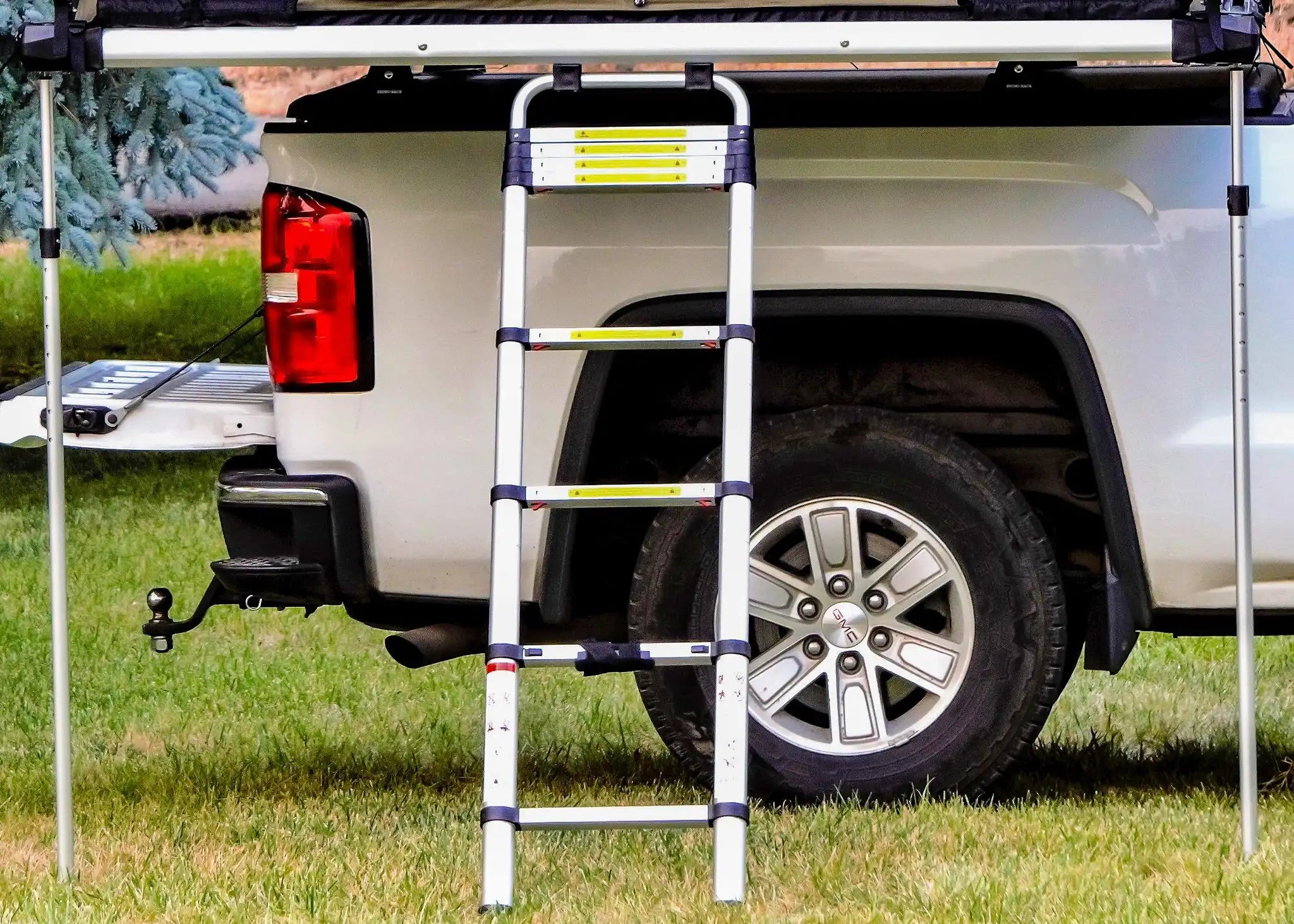 Heavy Duty Rooftop Tent Stabilizer and Awning Pole installed on a Freespirit Recreation High Country Rooftop Tent
